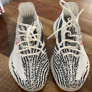 Adidas Yeezy-style Zebra 350 Boost (not authentic)